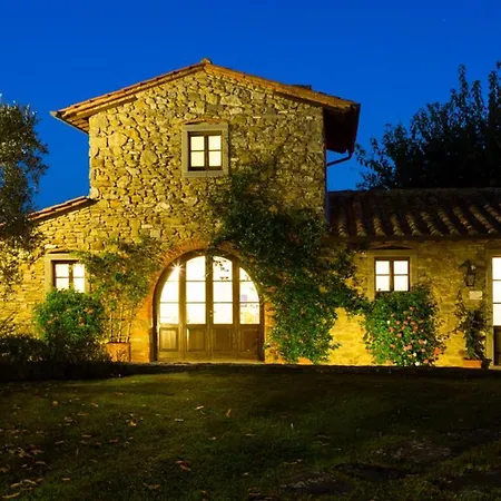 La Capannina 2&2, Emma Villa