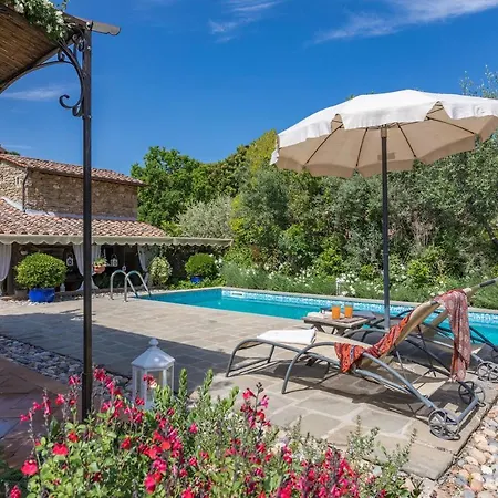 La Capannina 2&2, Emma