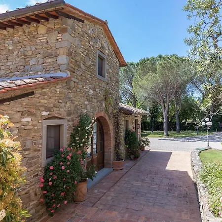 La Capannina 2&2, Emma Villa Cortona