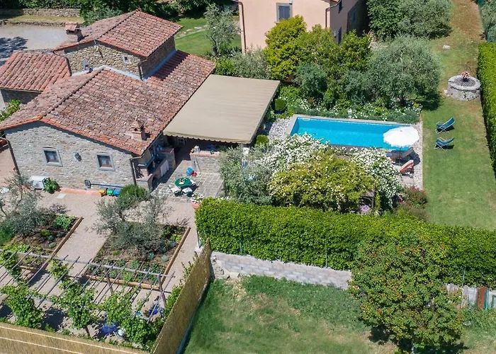 La Capannina 2&2, Emma Кортона