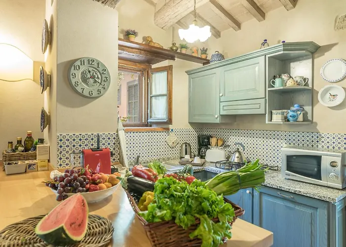 Villa La Capannina 2&2, Emma Cortona